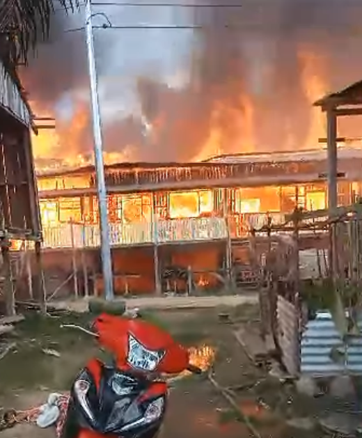 VIDEO: Rumah Panjang Long Nyirok Di Tinjar Baram Musnah Dalam Kebakaran